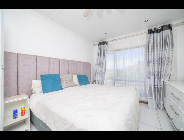 4 BEDROOM HOUSE FOR SALE IN RESERVOIR HILLS